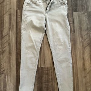 Gray skinny jeans